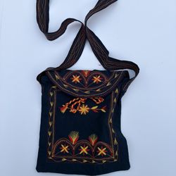 Woven Crossbody Bag | Cultural / Artisan Style