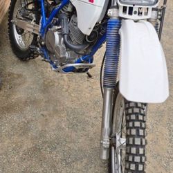 Suzuki Dr350s