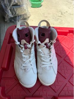Air Jordan retro 6 maroon size 11