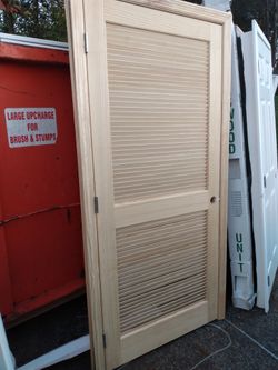 solid wood Interior door 36x80 brand new with hinges and frame $30 dallars