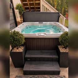 Jacuzzi J 235 Hot Tub – Dacula, GA