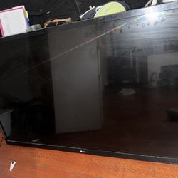 LG 52” inch Tv