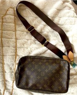Authentic Louis Vuitton French Trousse Toilette 28 Converted To Crossbody Purse