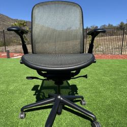 Knoll Chardwick ®️all mesh office chair 