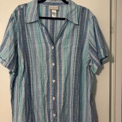 Short Sleeve Button Up Blouse 