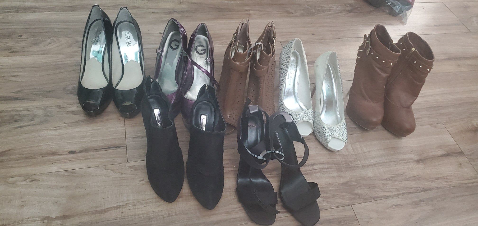 high heels 4 size 10 2 size 9 and 1 size 11