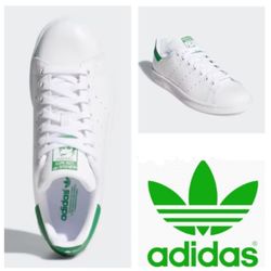LIKE NEW!  Adidas Stan Smith shoes (9.5)