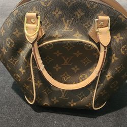 Louis Vuitton Purse