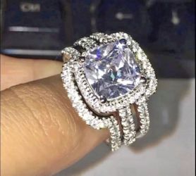 New 10 k white gold engagement ring wedding ring set