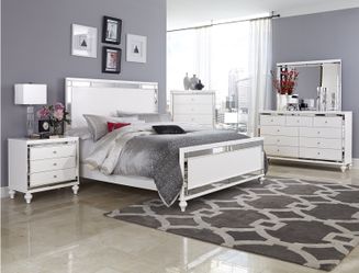 3-PCS Queen Bedroom Set in Offer (1845)