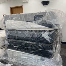 Summer Clearout! Going Fast! Financing Available! 