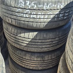 235-60-18 DUNLAP GRANDTREK SET (4)