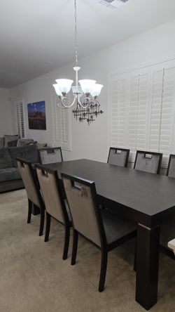 Modern Dining Table Set – Adjustable 6 to 8 Seater
