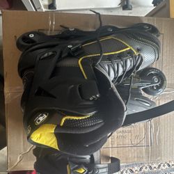 Roller skates 