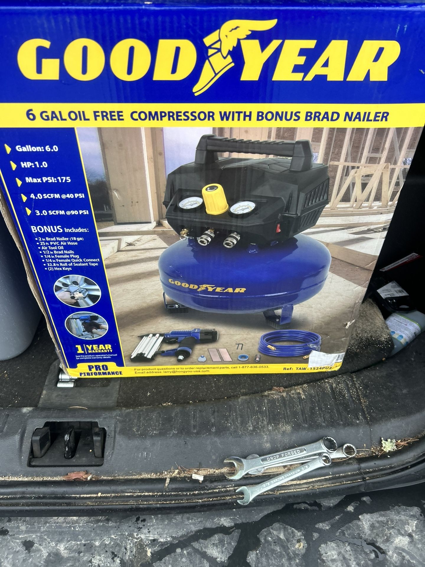 6 Gallon With Gun And Hose