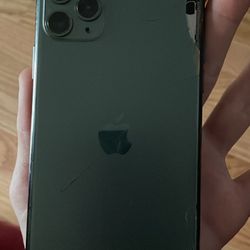 iPhone 11 Pro Max 64gb works perfect only issue is cracked screen UNLOCKED FOR ANY CARRIER