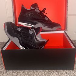 Jordan 4