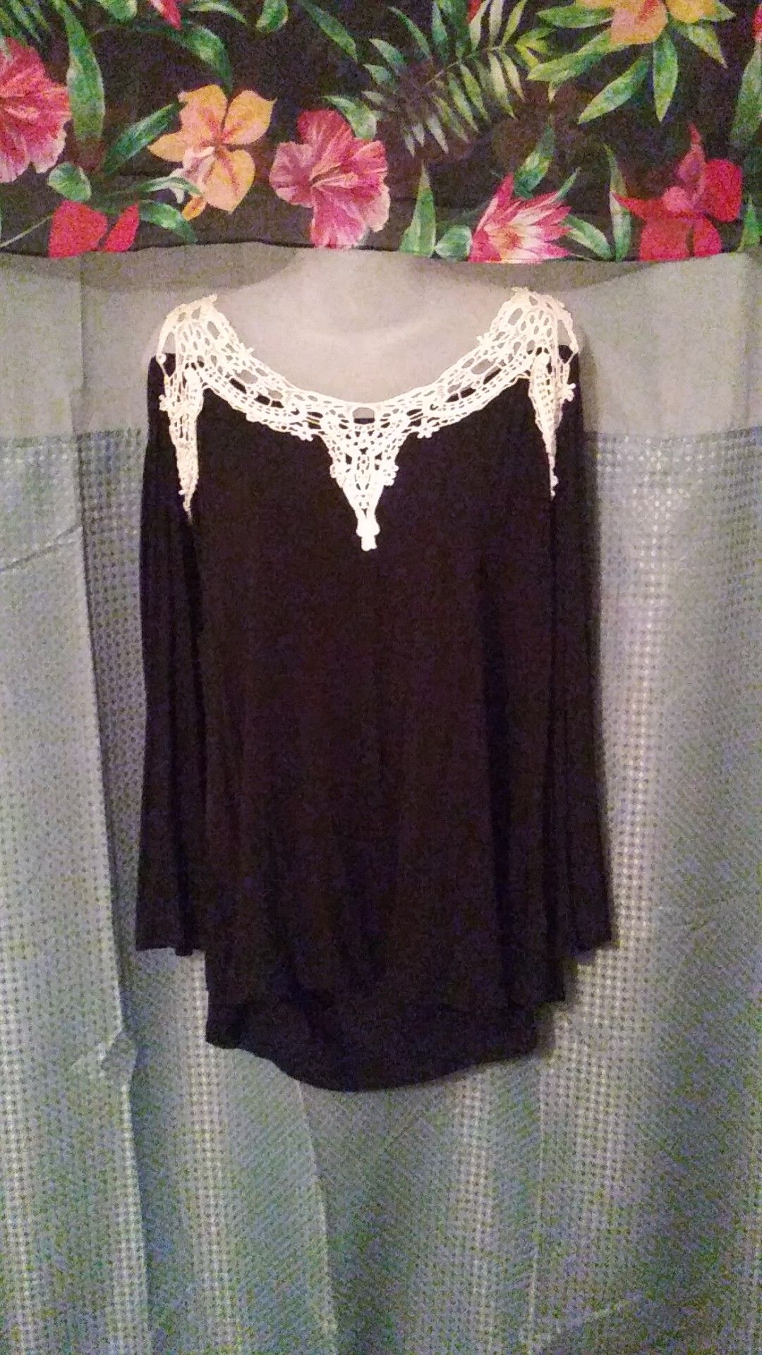 Womans Sexy Brand SLINKY top. Black/ ivory white crochet neckline