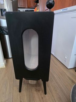 Dog food dispenser