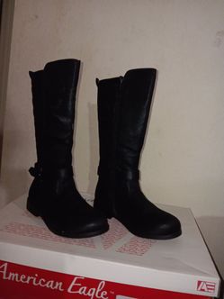 Black Quilted Boots Girls size 13.5 American Eagle