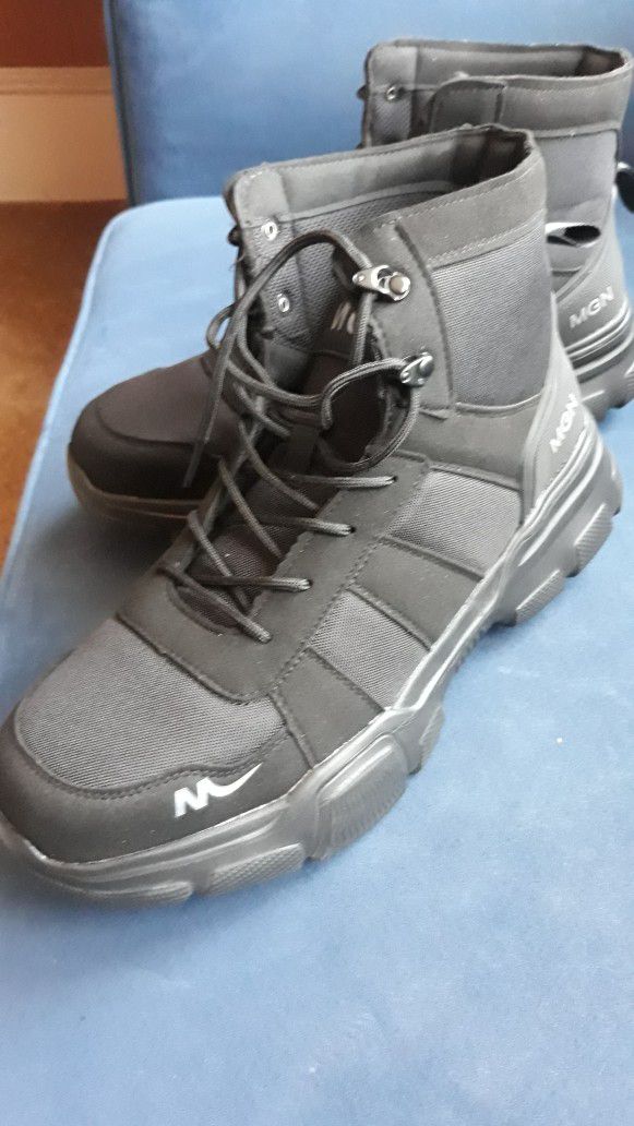 MGN work boots 