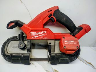 Milwaukee Compact Bandsaw M18