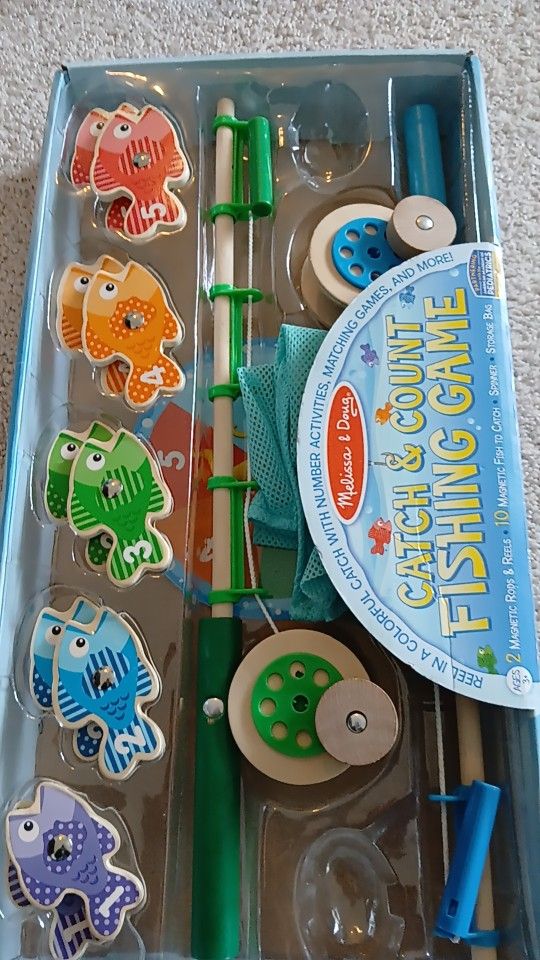 Melissa & Doug Catch & Count Wooden Fishing Game With 2 Magnetic Rods