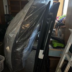 Queen size mattress and platform bed frame