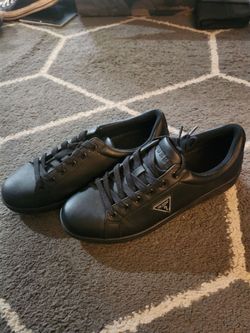 Guess Leming Low Top sneaker size 10.5
