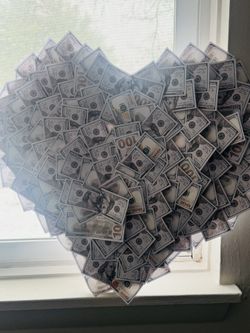 Heart of Money – Symbol of Dreams and Success