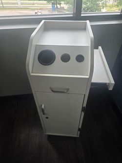 Barber stylist rolling station cart