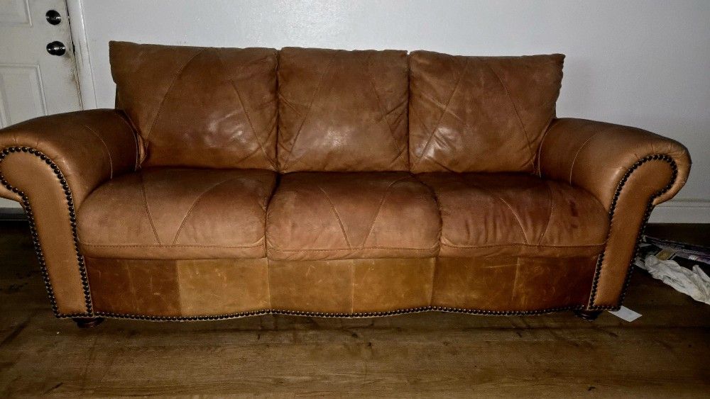 Kings Hickory Italian Leather Living Room Set