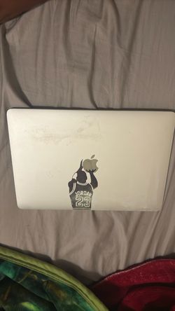Apple MacBook Laptop broken screen!!!