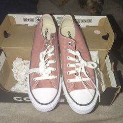 Converse Brand New Unisex Size 6 Men/8 Women 