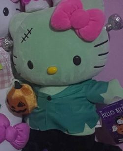 Hello kitty Frankenstein greeter