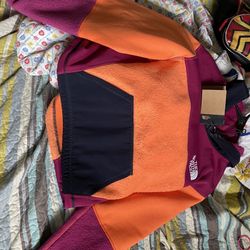 Women’s North Face Fleece Crop Sweater