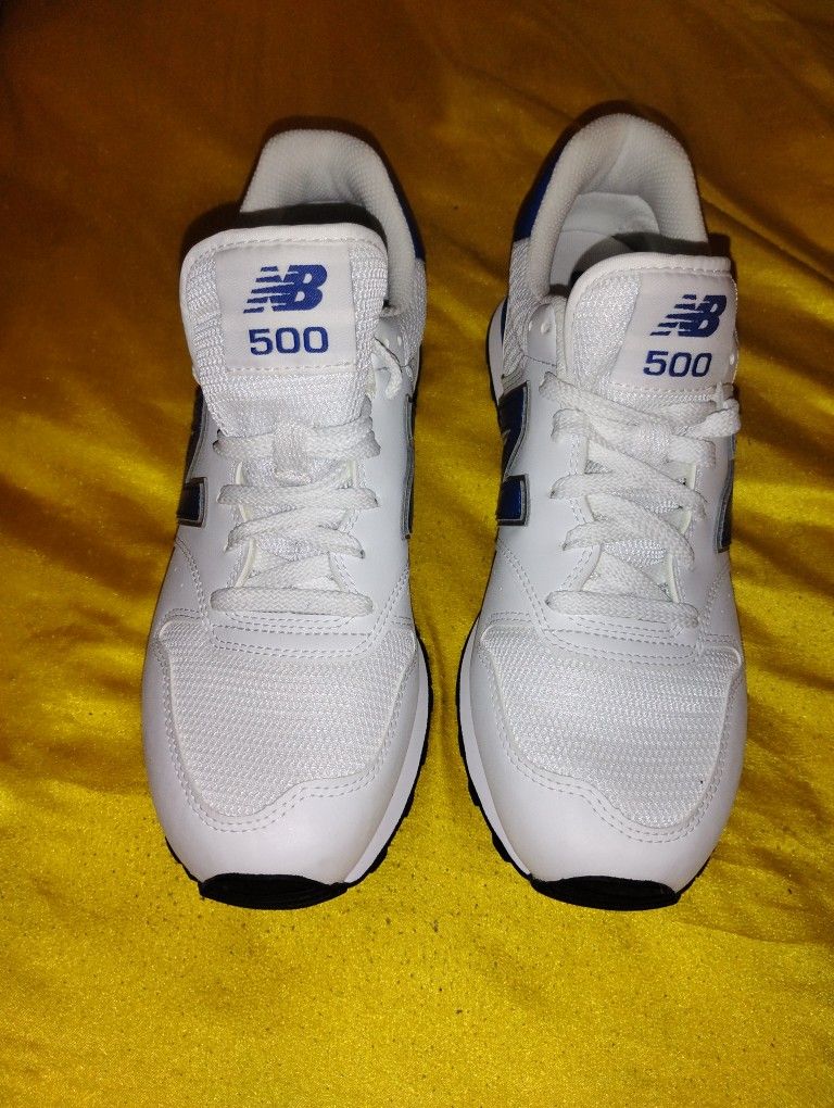 BRAND NEW NEW BALANCE 500 SNEAKERS