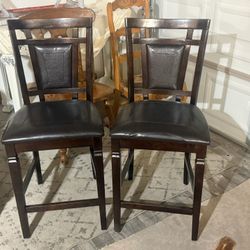 6 Counter High Cushioned Chairs