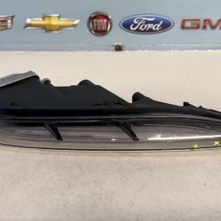 2019-2021 PORSCHE MACAN RIGHT DAYTIME RUNNING LAMP