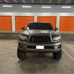 2nd gen Tacoma 2005-2011 Black Housing Headlights