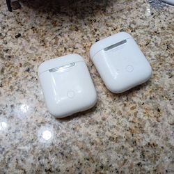 Second Generation Apple airpods
