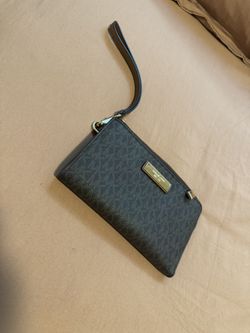 Gently Used Mk Wristlet