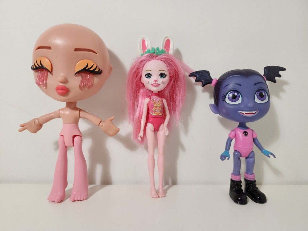Girl Dolls
