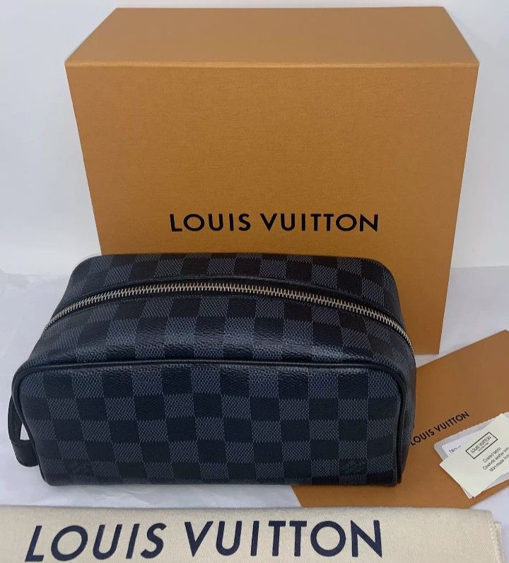 Louis Vuitton Damier Washbag Toiletry Bag Pouch