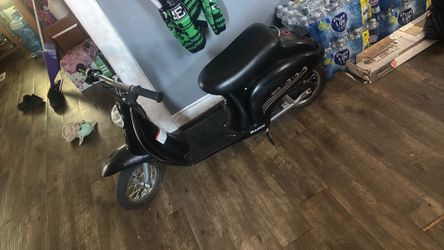 Razor moped for kids battery dies to fast only issue