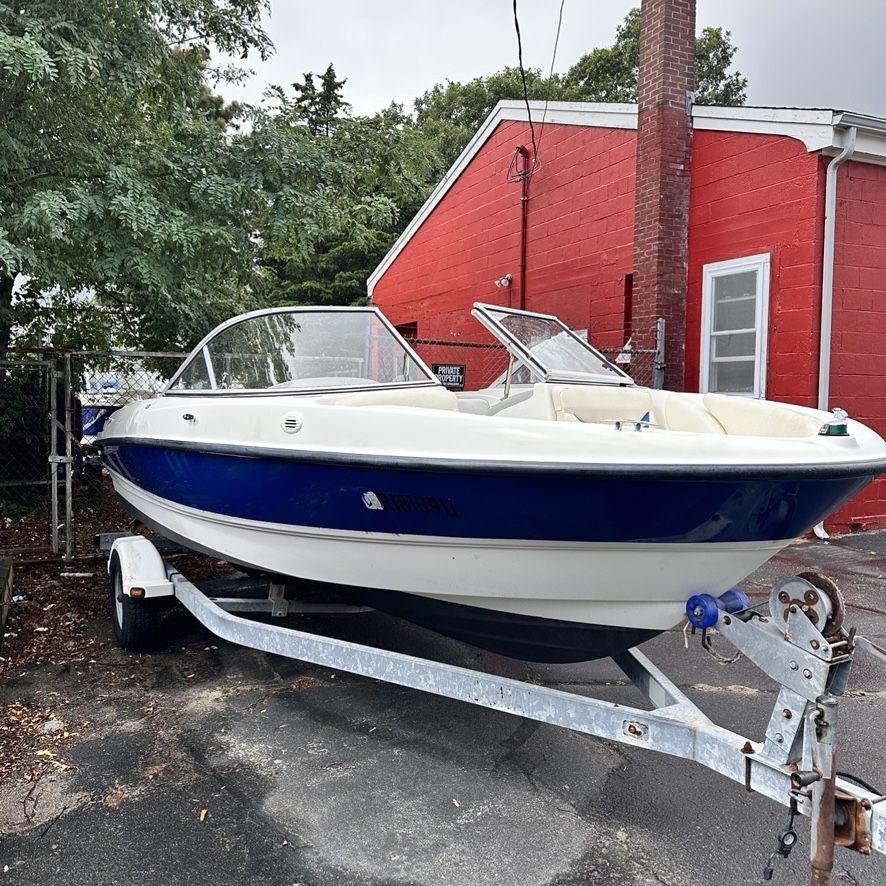 2005 Bayliner 19”