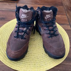 VTG 1995 Nike Air ACG Brown Trail Hiking Boots Sz 8 - Pre-Owned 