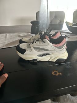 Dior b22 size 39