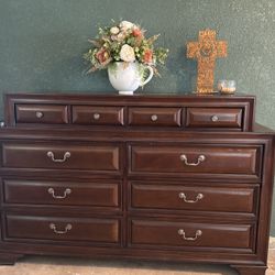 Dresser Real Wood