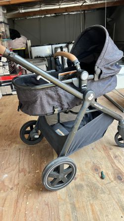 Maxi Cosi Stroller
